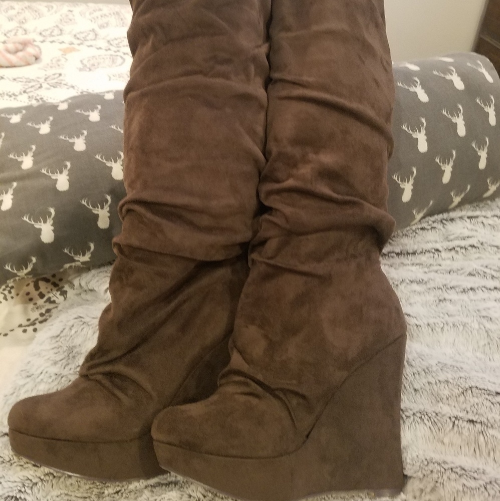 Knee high tall slouch high wedge boots